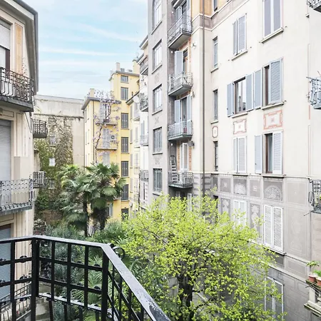 Lägenhet Easylife - Dimora Con Balcone In Porta Vittoria