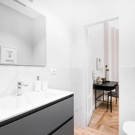 Easylife - Dimora Con Balcone In Porta Vittoria Lägenhet Milano