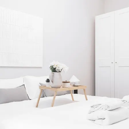 Lägenhet Easylife - Dimora Con Balcone In Porta Vittoria