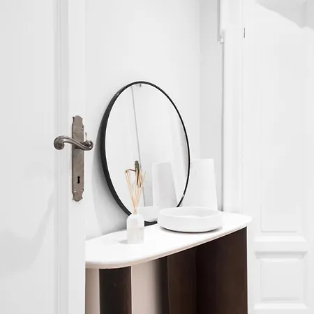 Easylife - Dimora Con Balcone In Porta Vittoria Lägenhet *
