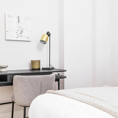 Lägenhet Easylife - Dimora Con Balcone In Porta Vittoria